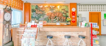 OYO 1161 Sathorn Mansion