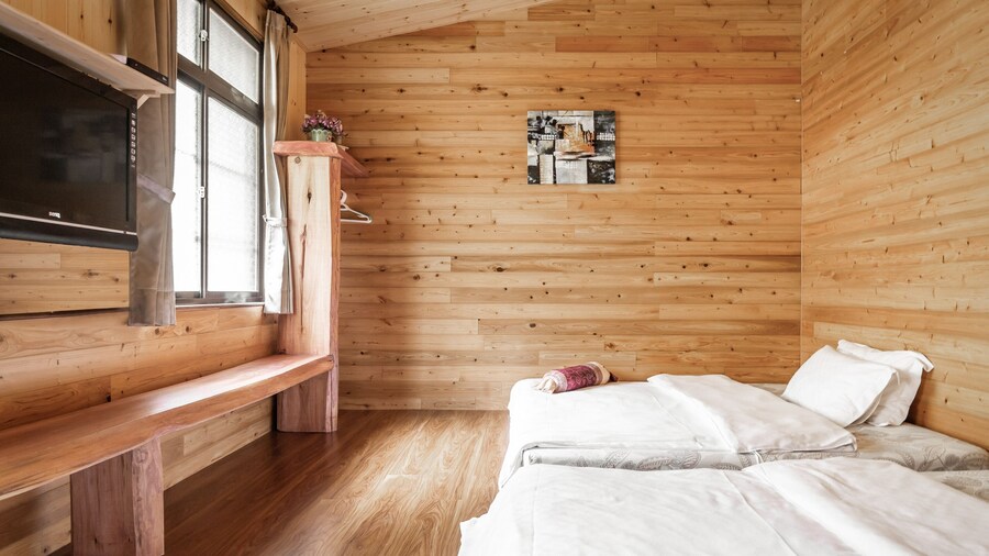 Seeking - Alishan Sunrise