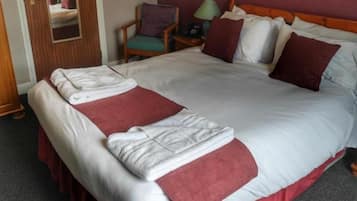 WiFi (free), bed sheets