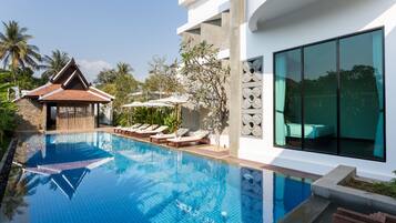 Alberca al aire libre