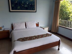 Standard Room, Non Smoking, Garden View - The Garden Family Guest House (Ciawi)