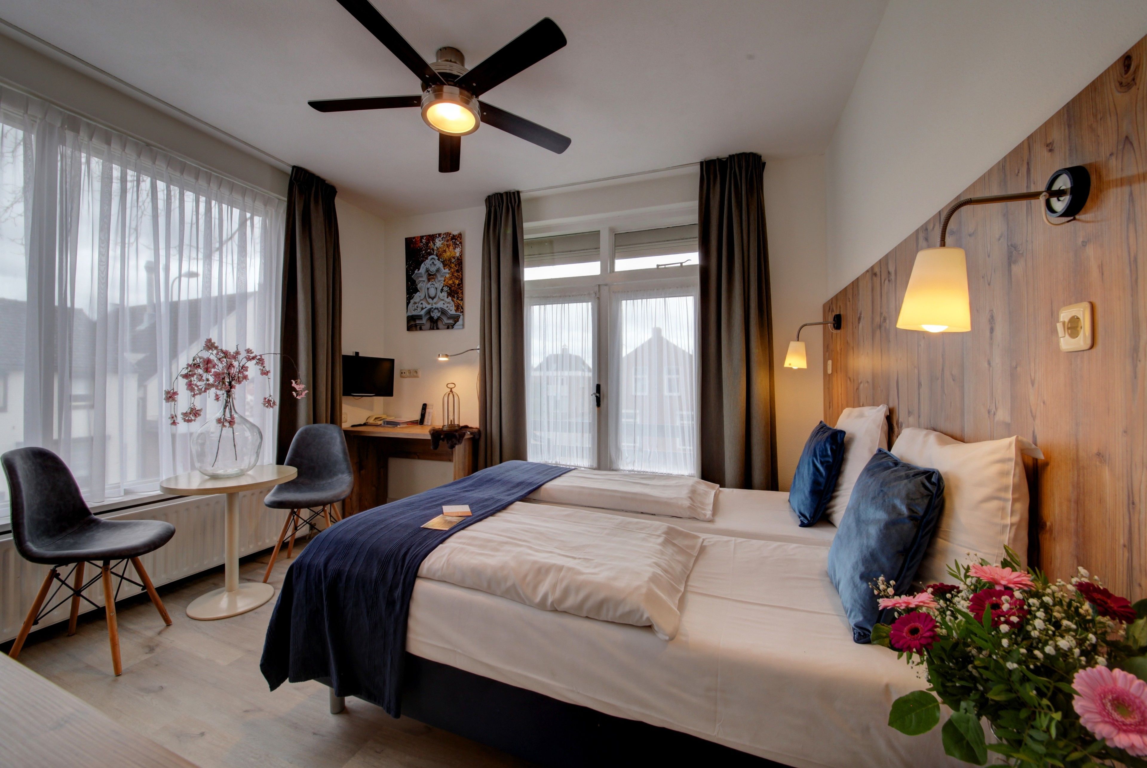 economy double or twin room | in-room safe, desk, blackout curtains, soundproofing