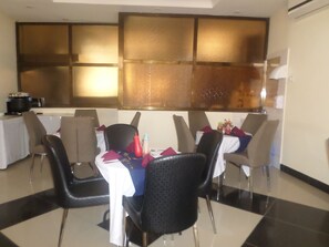 Restaurant - Mambosasa View Executive Hotel - Sinza (Dar es Salaam)