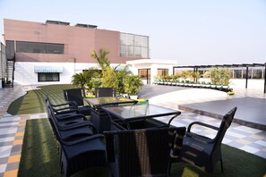 Terrace/patio - Hotel Royal Cliff (Kanpur)