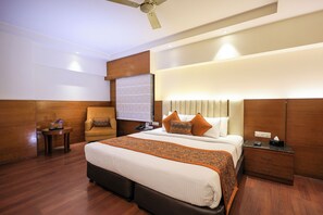Executive Room, 1 Bedroom, Smoking | Minibar, in-room safe, desk, soundproofing - Hotel Royal Cliff (Kanpur)
