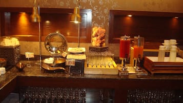 Daily buffet breakfast (INR 600 per person)