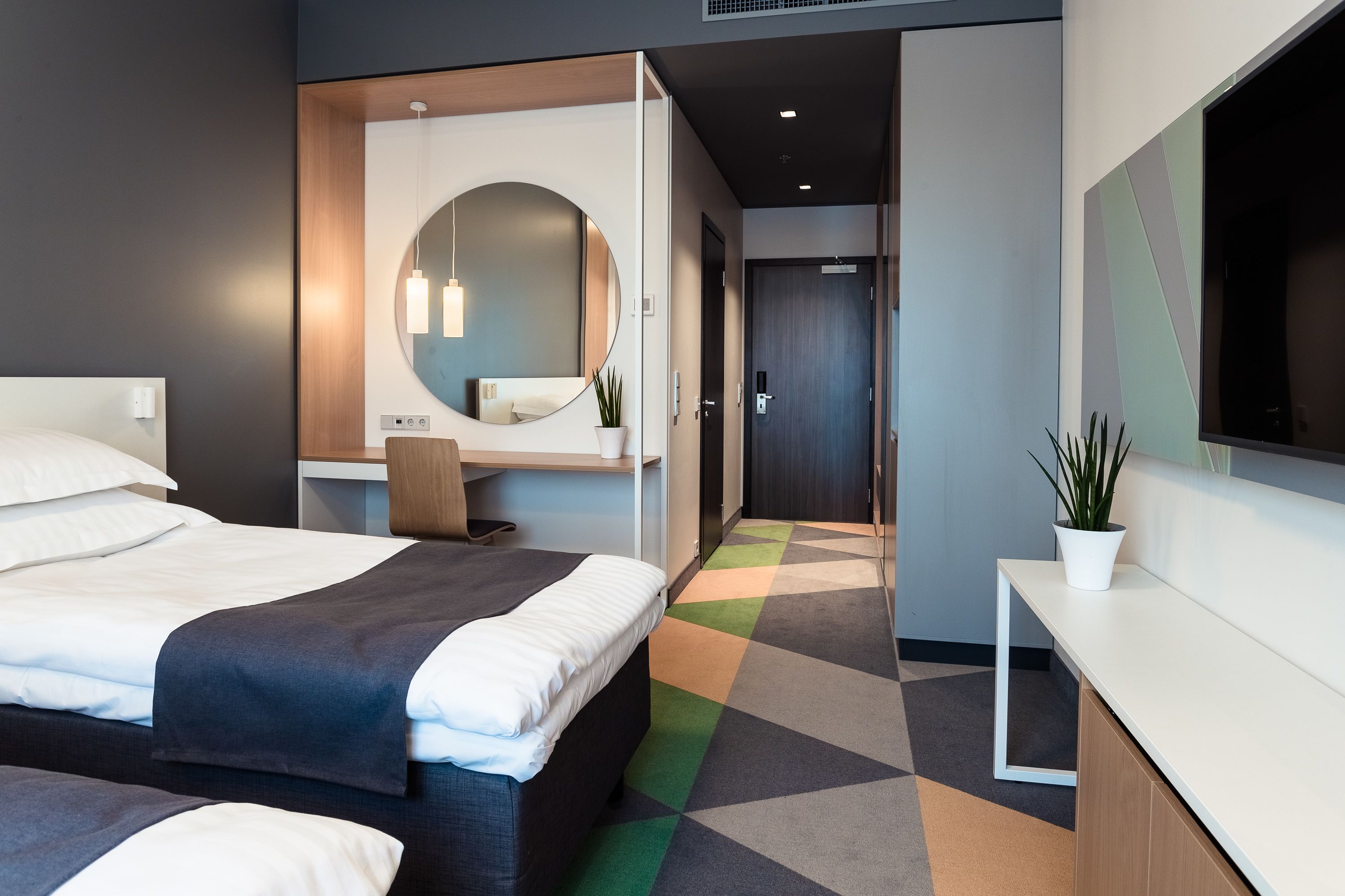 Standard Double Room | Hypo-allergenic bedding, in-room safe, desk, laptop workspace