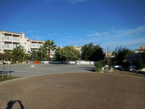 Parcheggio non assistito gratuito