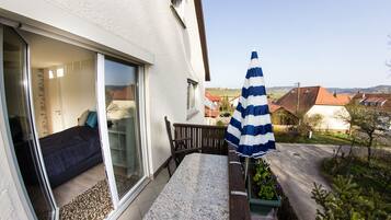 Economy Single Room, Shared Bathroom, Mountain View | Balkoni