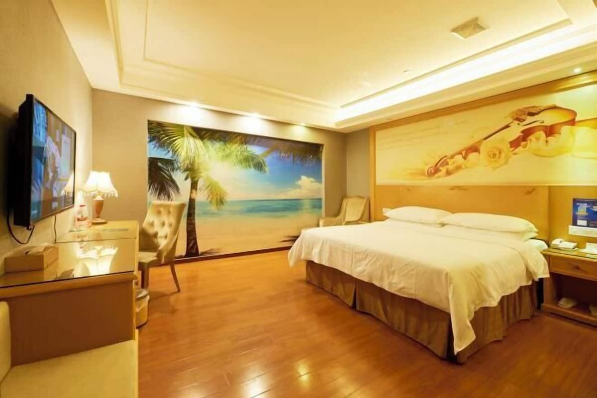 1 多间卧室、迷你吧、客房内保险箱、特色装修