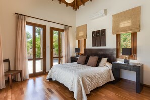 Superior Villa, 3 Bedrooms, Private Pool, Pool View | In-room safe, individually decorated, individually furnished, desk - Aphrodite Hills Rentals – Superior Villas (Kouklia)