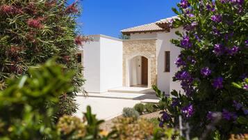 Superior Villa, 3 Bedrooms, Private Pool, Pool View | Terrace/patio