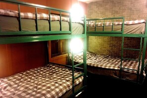 Room - Sleep Ping Bed & River Bar - Hostel (Chiang Mai)