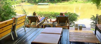 Sleep Ping Bed & River Bar - Hostel