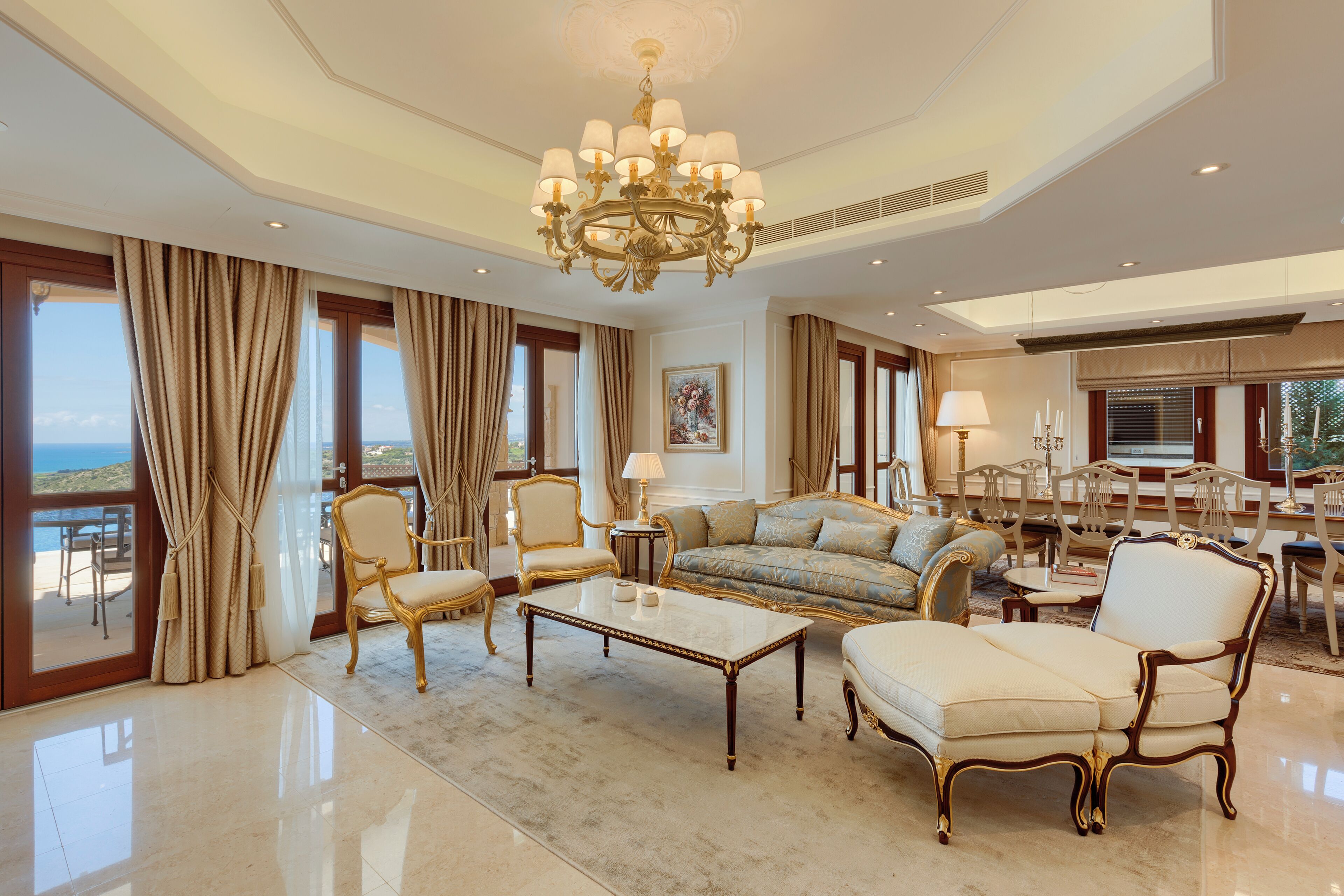 Villa exclusiva, 4 habitaciones, alberca privada (Athena) | Área de sala de estar | Televisión de pantalla plana y reproductor de DVD 