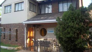 Fachada da propriedade