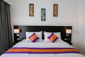 Minibar, desk, blackout drapes, free WiFi - SakSukSmile Resort (Sukhothai)