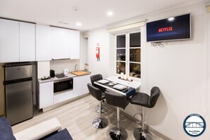 Apartment, 1 Schlafzimmer, Flussblick (3rd Floor) | Wohnzimmer