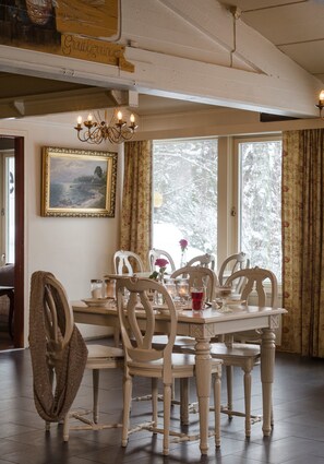 Lobby - Eggedal Borgerstue (Sigdal)