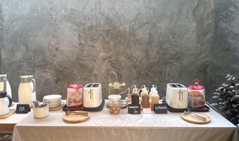 Free daily local cuisine breakfast