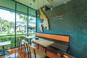 Coffee shop