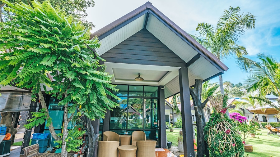 Phi Phi Andaman Legacy Resort