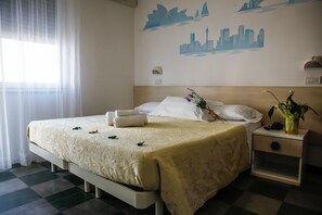 Safe på rommet, barnesenger og ekstrasenger (mot et tillegg)