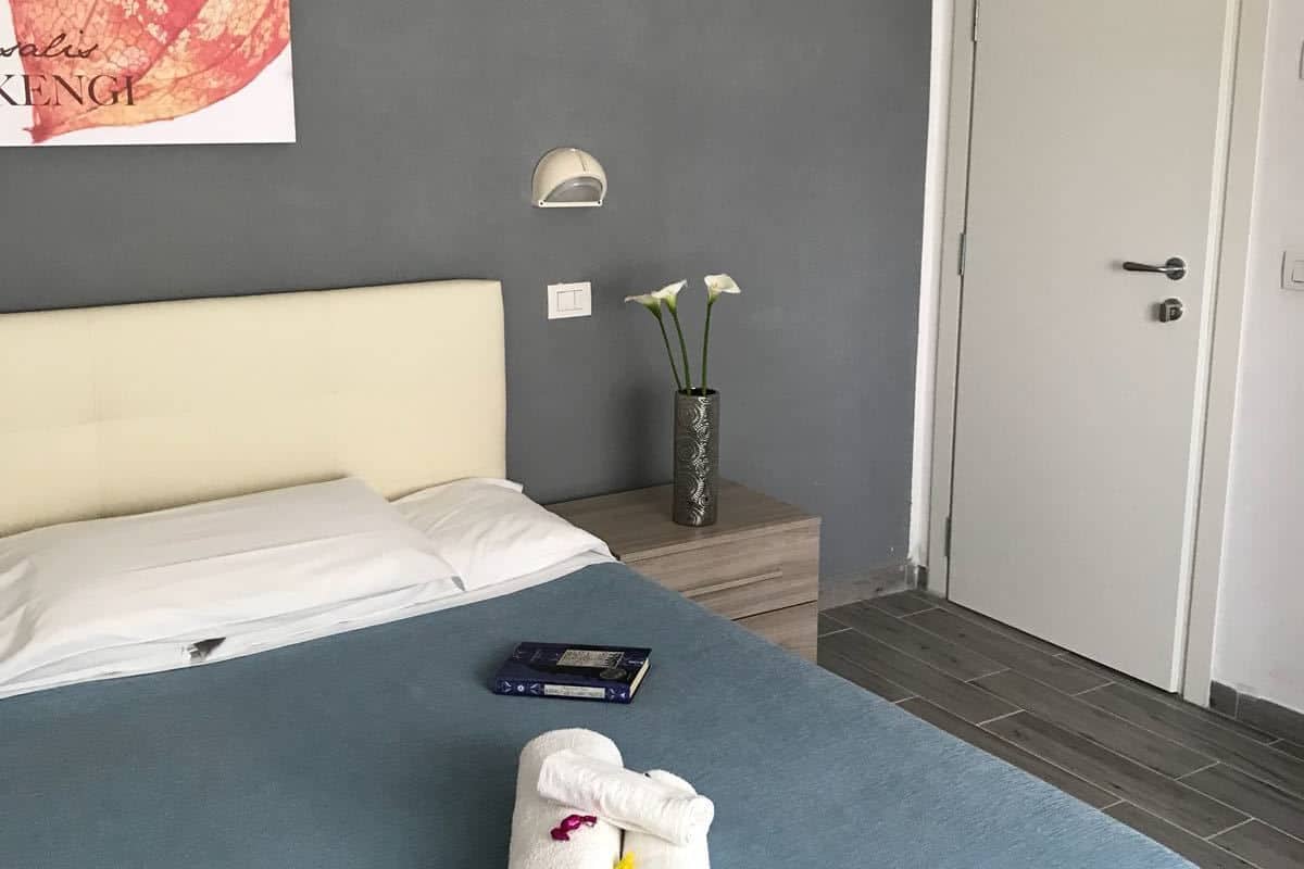 Kamer, 1 twee- of 2 eenpersoonsbedden | Een kluis op de kamer, babybedden, extra bedden, gratis wifi