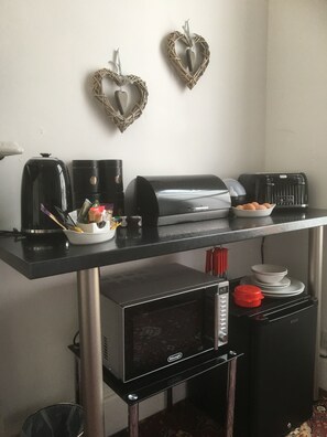 Standard-Doppelzimmer | Bügeleisen/Bügelbrett, kostenloses WLAN