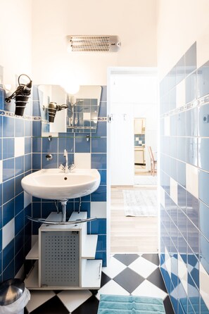 Bathroom - Holiday & Business Apartments Vienna (Vienna)