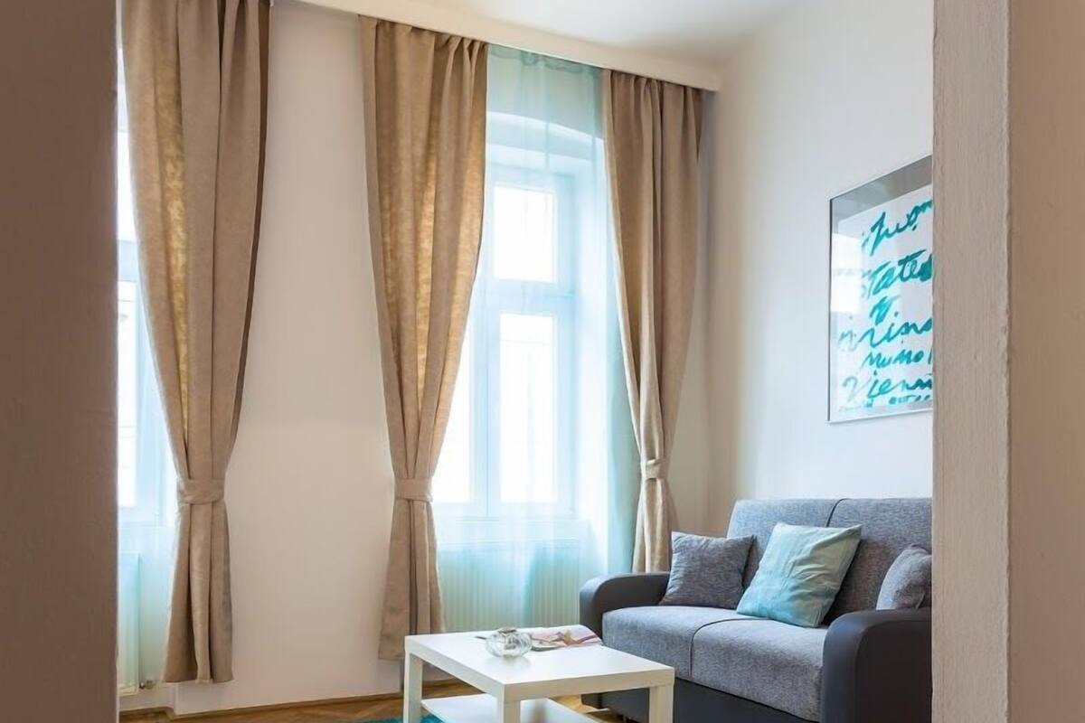 Appartamento, 1 camera da letto (Lovely) | Area soggiorno | TV a schermo piatto