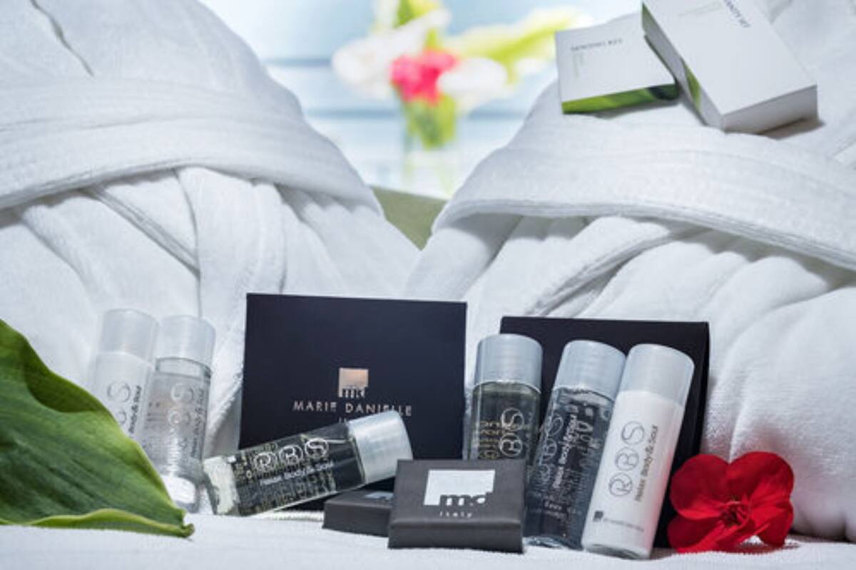 premium bedding, down duvets, in-room safe, desk