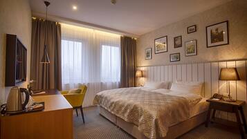 Comfort-Doppel- oder -Zweibettzimmer (hotel AVANA) | Minibar, Zimmersafe, Schreibtisch, schallisolierte Zimmer