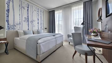 精緻雙人或雙床房 (hotel EVA) | 1 間臥室、迷你吧、客房內保險箱、書桌