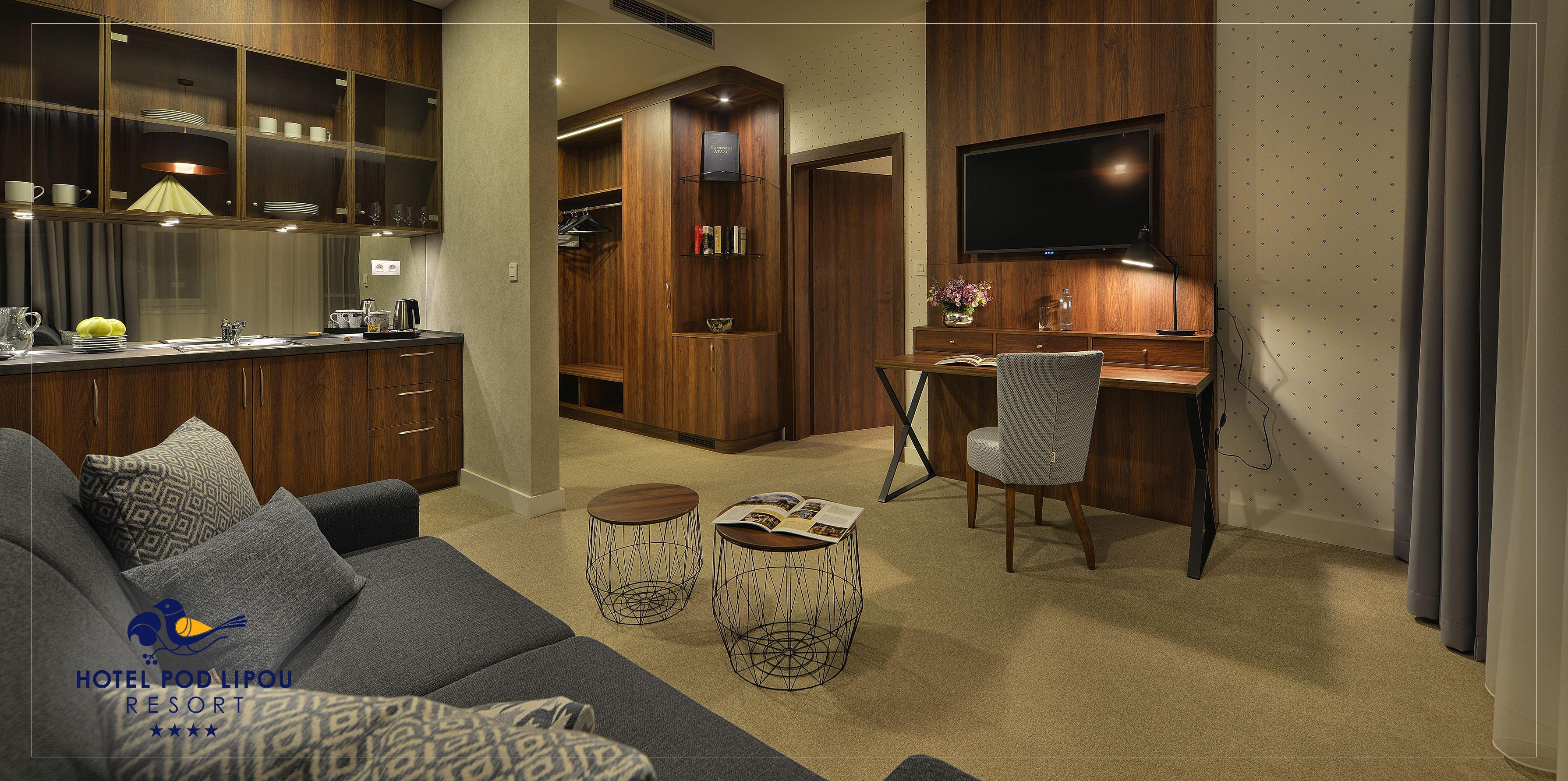 executive apartment (hotel eva)  | 1 bedroom, minibar, in-room safe, desk