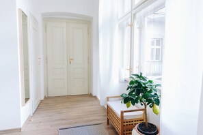 Premium bedding, minibar, individually decorated, desk - CHILL Apartments (Prague)