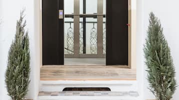 Comfort-Apartment, 2 Schlafzimmer, Kochnische | Hochwertige Bettwaren, Minibar, individuell dekoriert, Schreibtisch