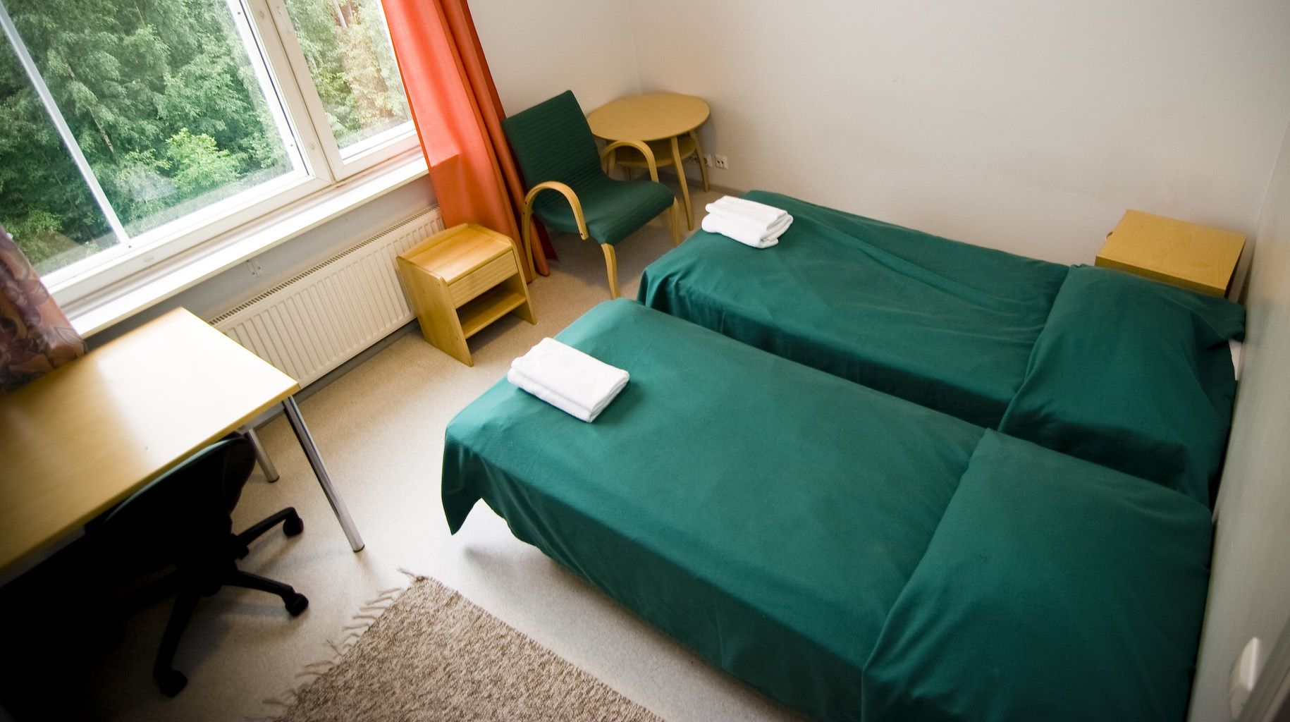 quadruple room, 2 bedrooms | desk, cots/infant beds