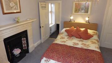 Appartement, 2 chambres, salle de bains attenante | Vue de la chambre