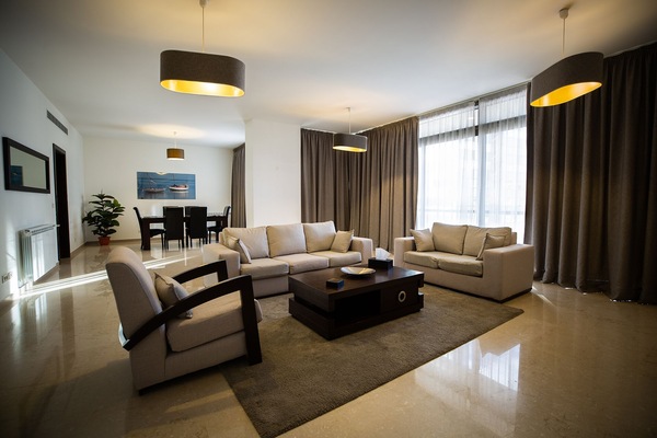 Executive-Apartment, 3 Schlafzimmer, Stadtblick | Wohnbereich | Flachbildfernseher, DVD-Player