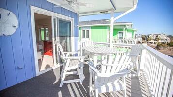 House, 2 Bedrooms | Property grounds