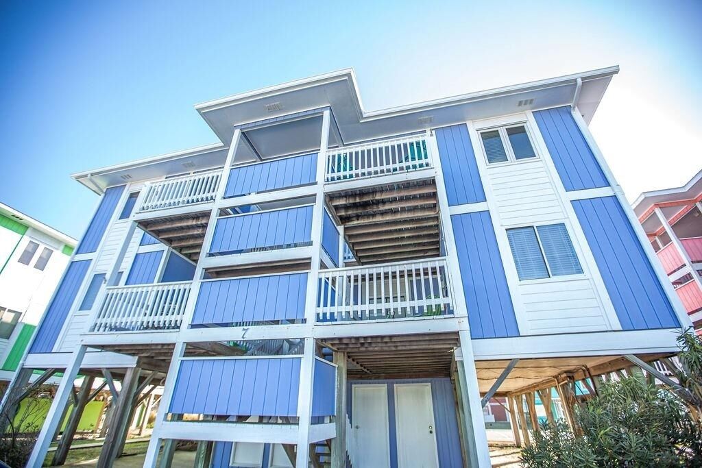 House, 2 Bedrooms | Exterior