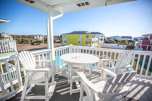 House, 2 Bedrooms | Property grounds - Feelin' Beachy-7a 2 Bedroom Home by RedAwning (Supply)