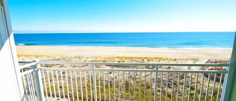 Condo, 1 Bedroom | Property grounds