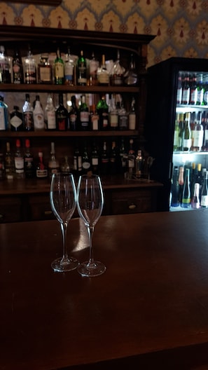 Bar (on property) - Rossington Hall (Doncaster)