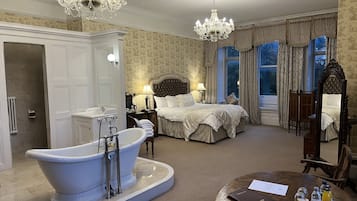 Presidential Double Room | Egyptian cotton sheets, premium bedding, memory-foam beds, desk