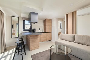 Living area | Flat-screen TV