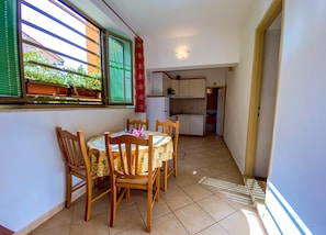 Appartement, 2 chambres, terrasse | Coin séjour