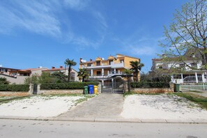 Exterior - Apartments Malvina (Rovinj)