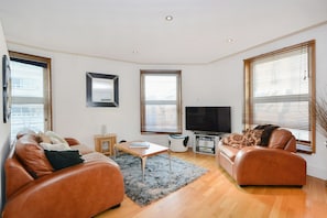 Flat-screen TV - The Leicester Square Collection (London)